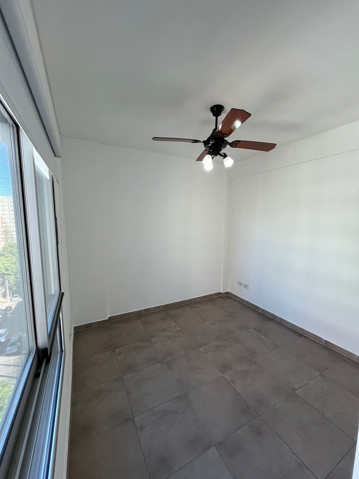 aparopropiedades - Departamento de 2 ambientes en Quilmes centro