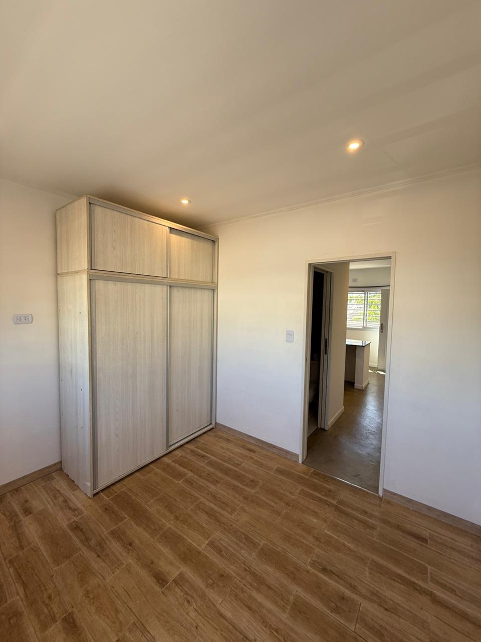 aparopropiedades - Departamento de 2 ambientes en Quilmes Este