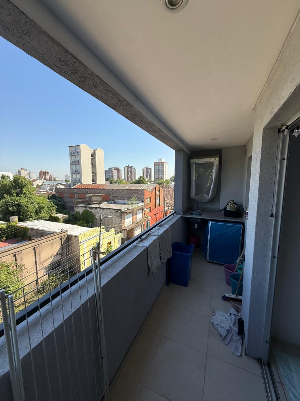 aparopropiedades - Departamento de 2 ambientes con cochera en Quilmes 