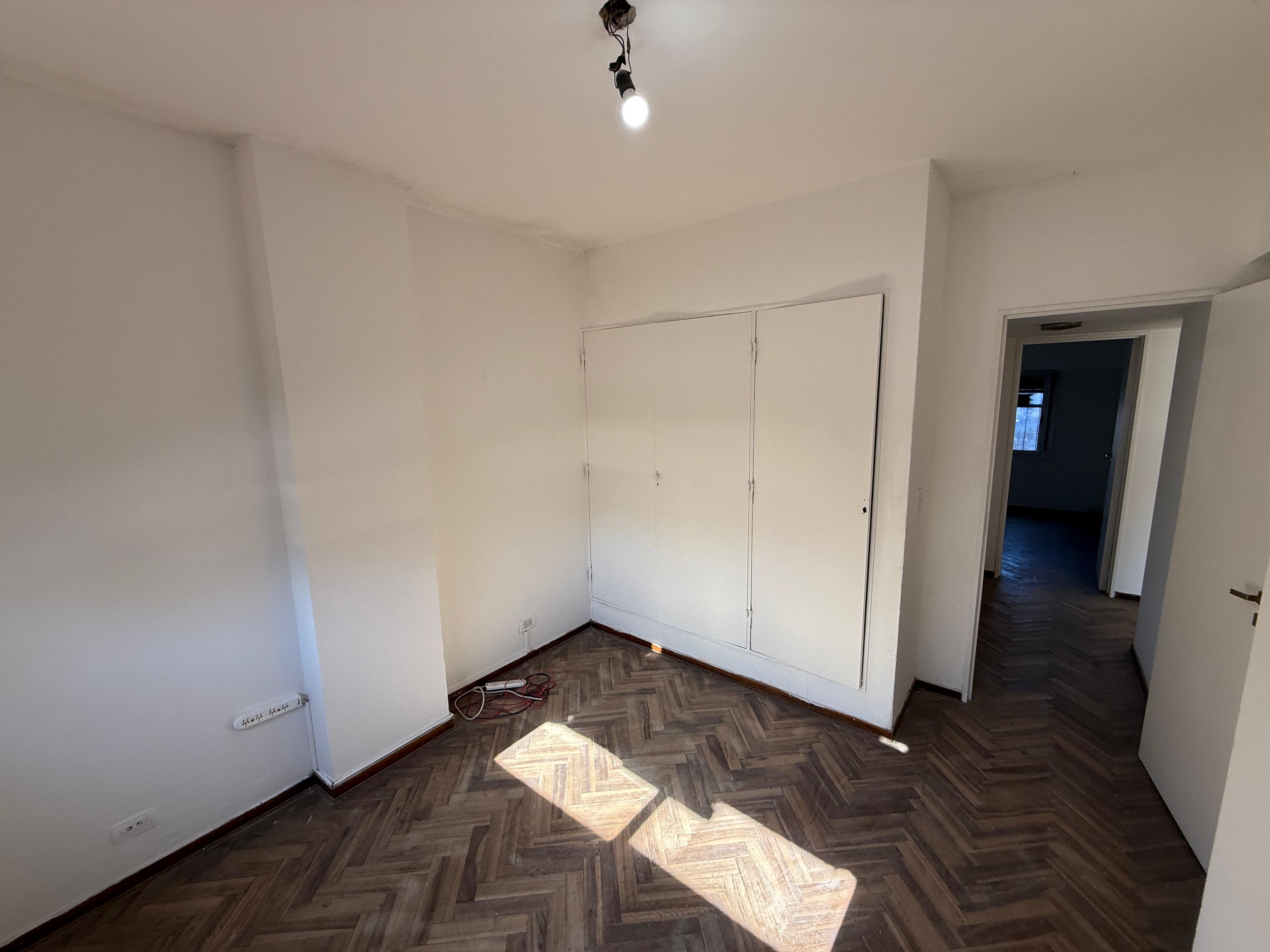 aparopropiedades - Departamento de 3 ambientes en Quilmes Centro