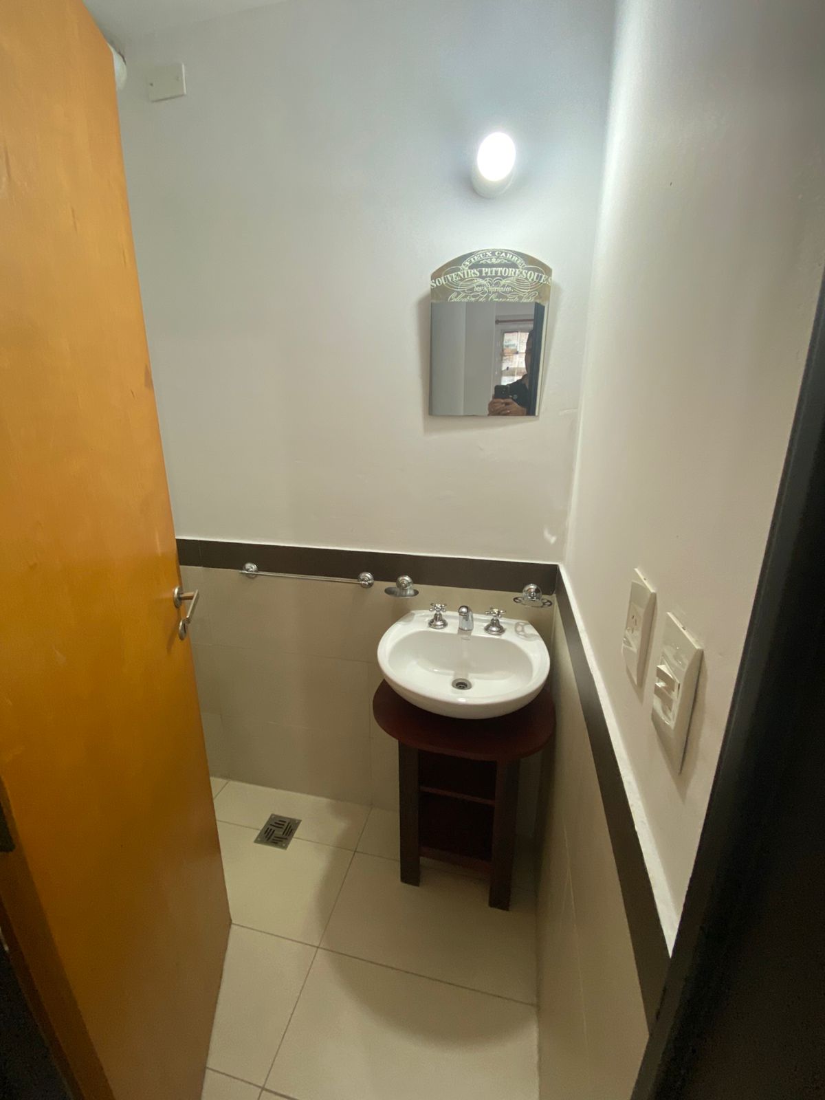 aparopropiedades - Triplex en Alquiler