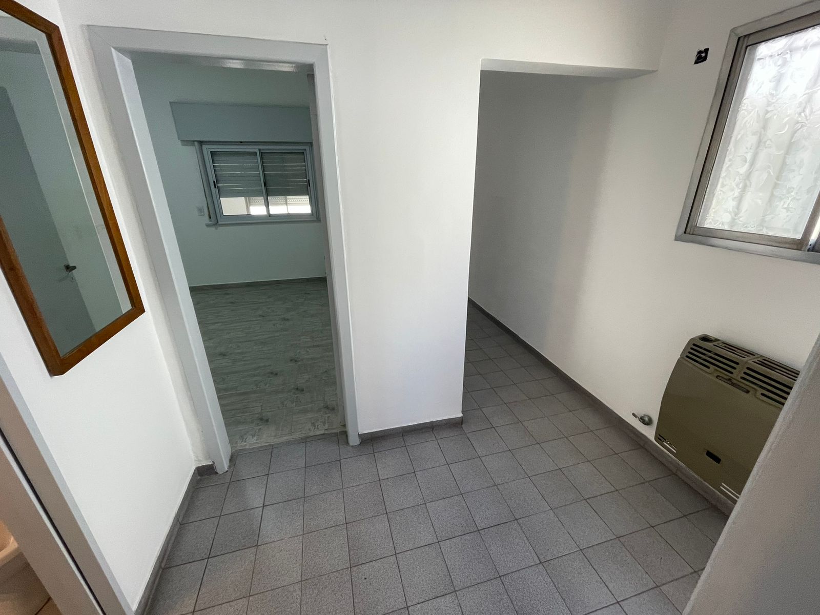 aparopropiedades - Casa en alquiler en Bernal