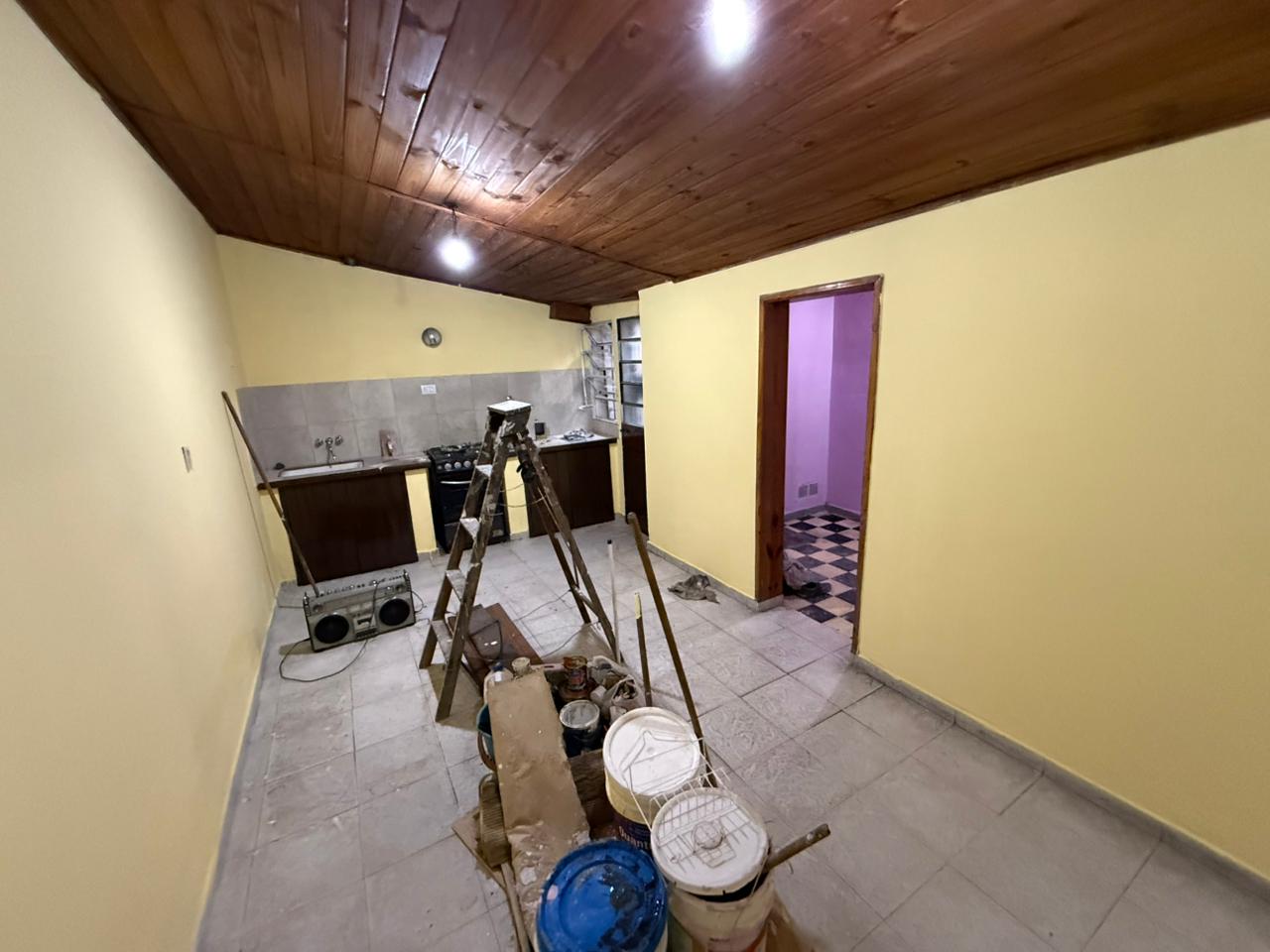 aparopropiedades - Casa en Quilmes oeste en alquiler