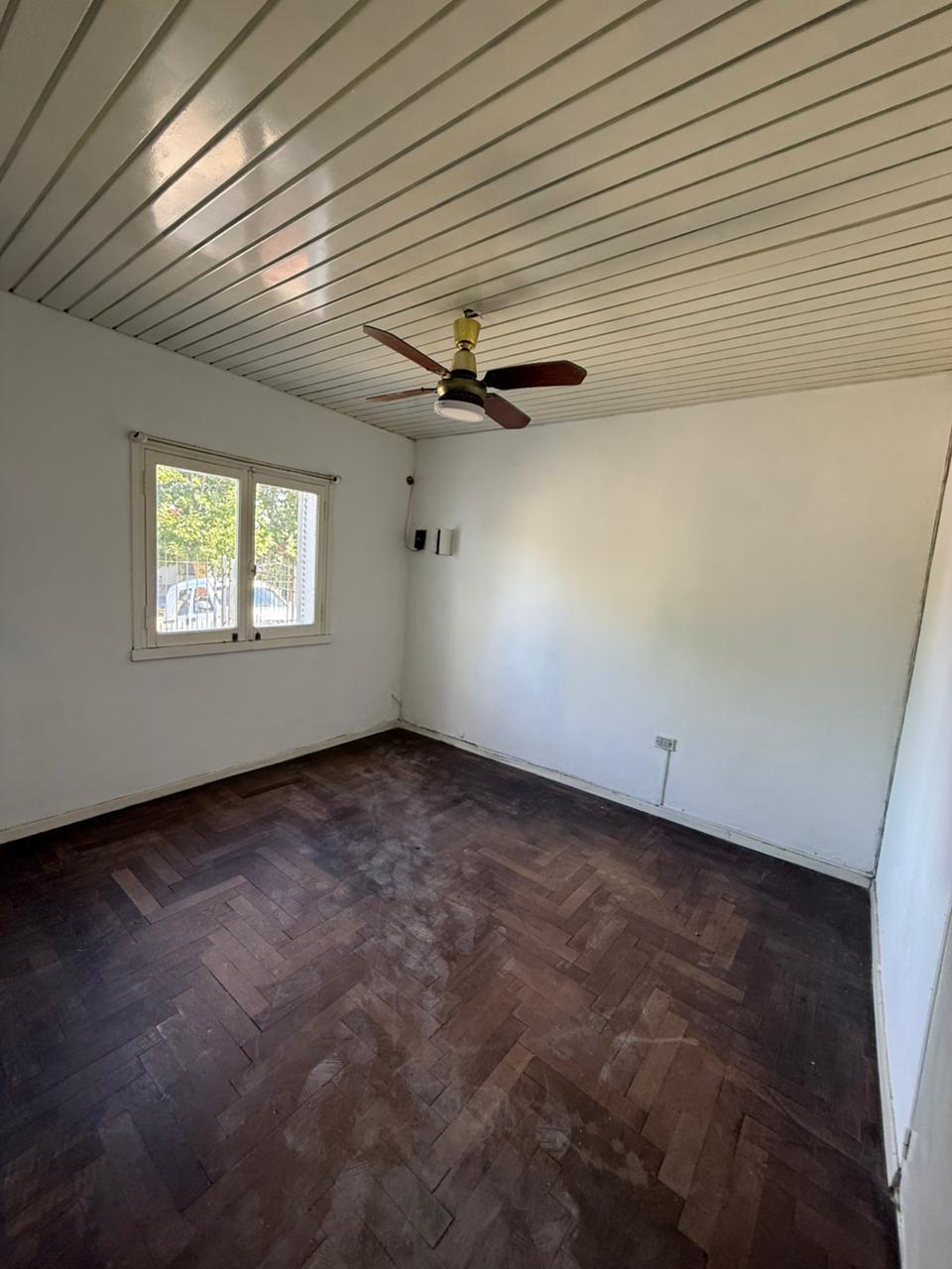 aparopropiedades - Casa en zona de Ezpeleta en Alquiler 