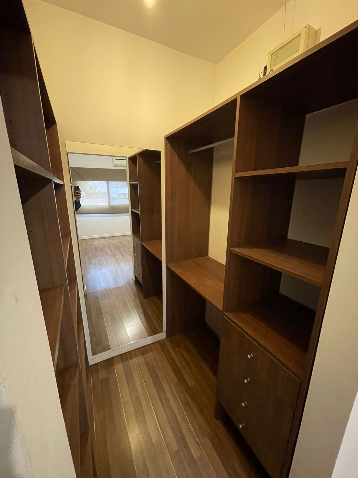 aparopropiedades - Departamento de 2 ambientes con cochera