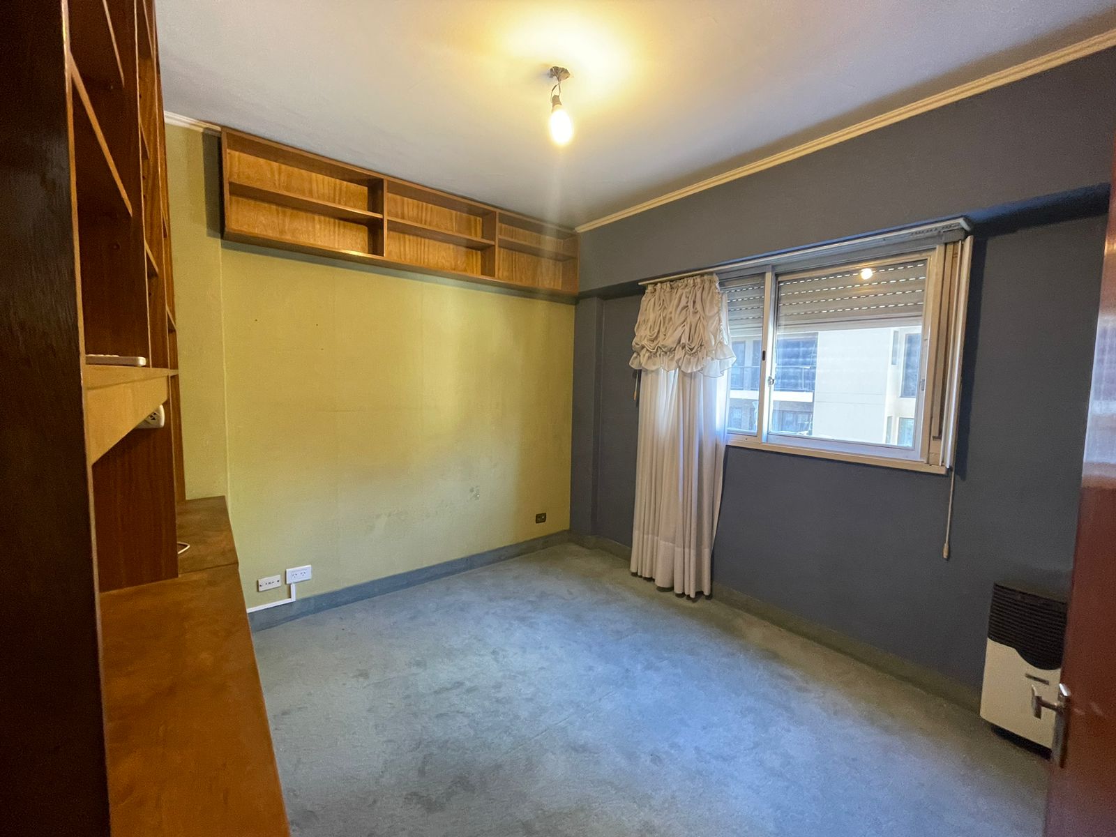 aparopropiedades - Departamento de 3 ambientes con cochera en Quilmes centro