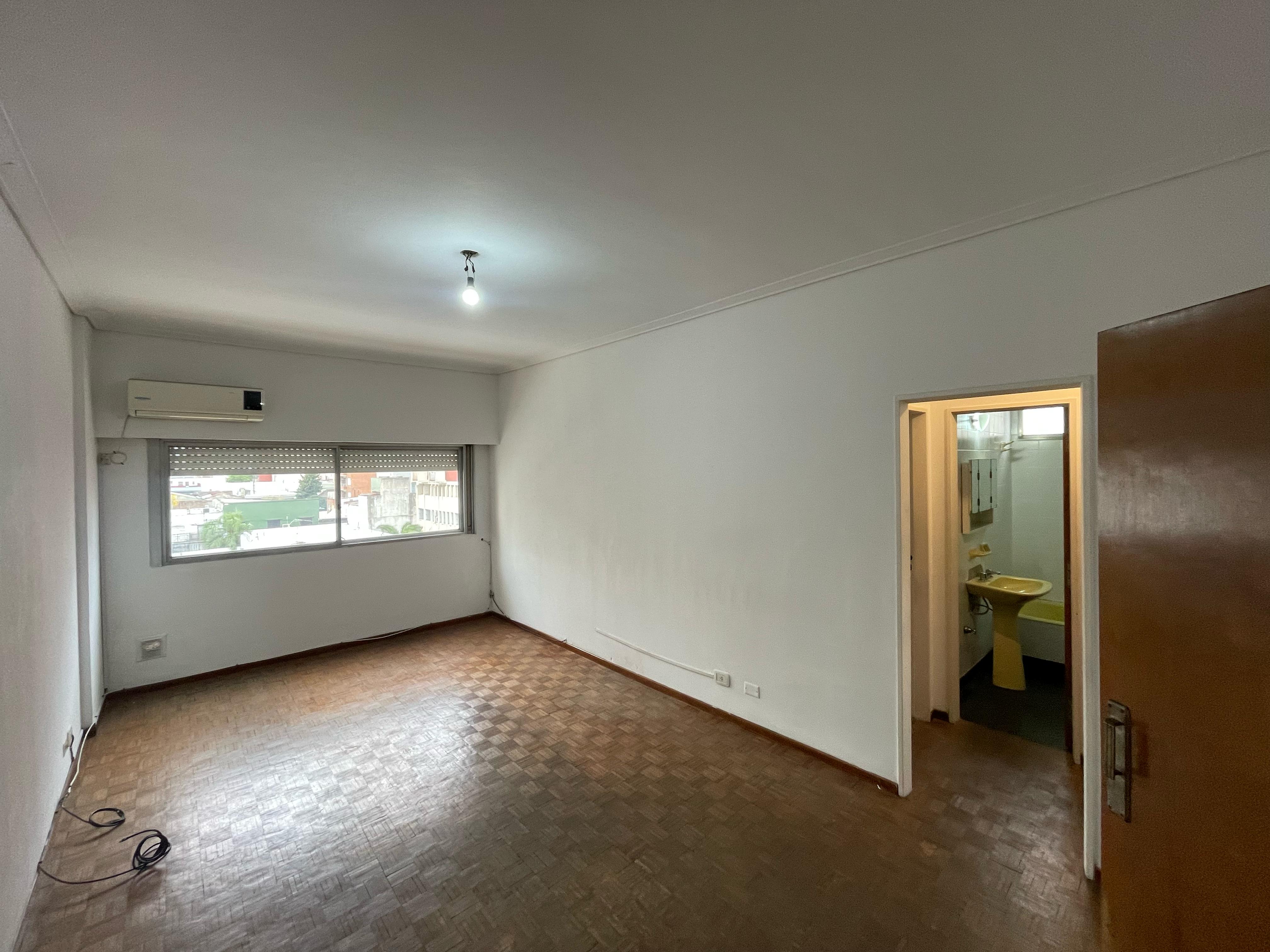 aparopropiedades - Departamento de 3 ambientes en Quilmes centro