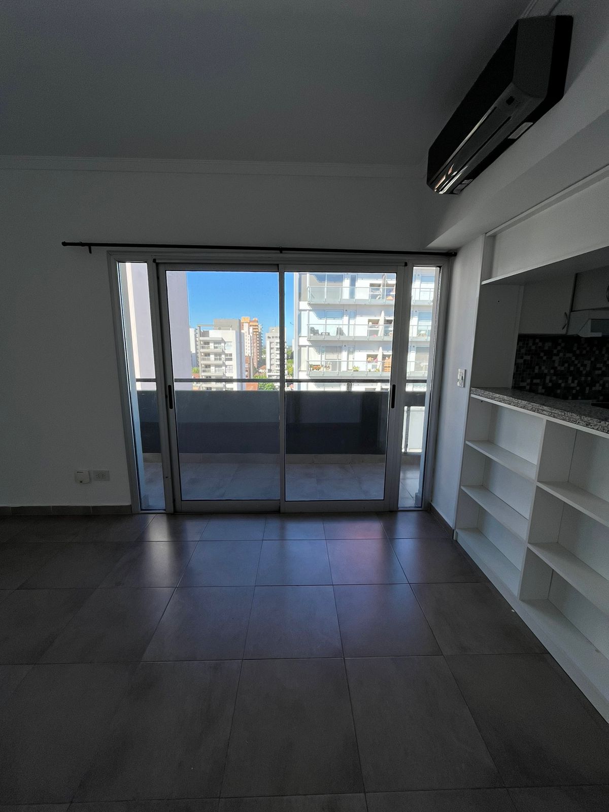 aparopropiedades - Departamento de 2 ambientes en Quilmes centro