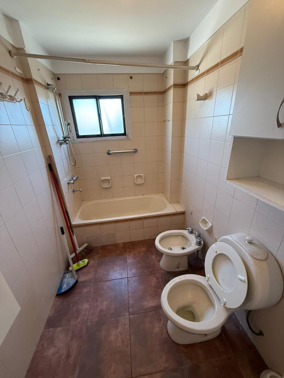 aparopropiedades - Departamento de 2 ambientes en Quilmes Este