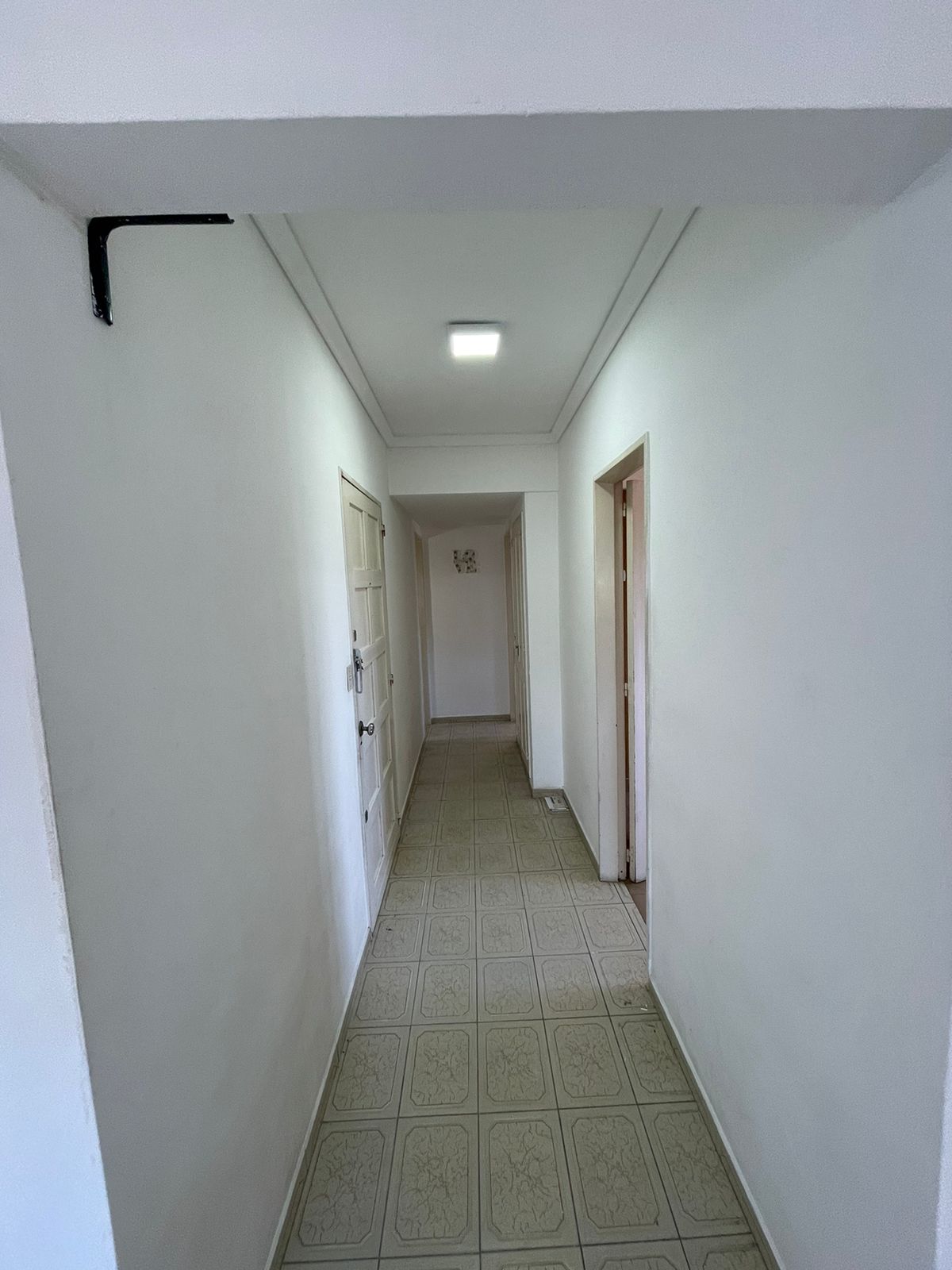 aparopropiedades - Departamento de 4 ambientes con cochera en Quilmes centro