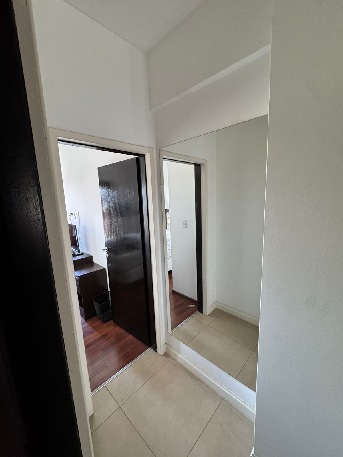 aparopropiedades - Departamento de 2 ambientes con cochera (AMUEBLADO)