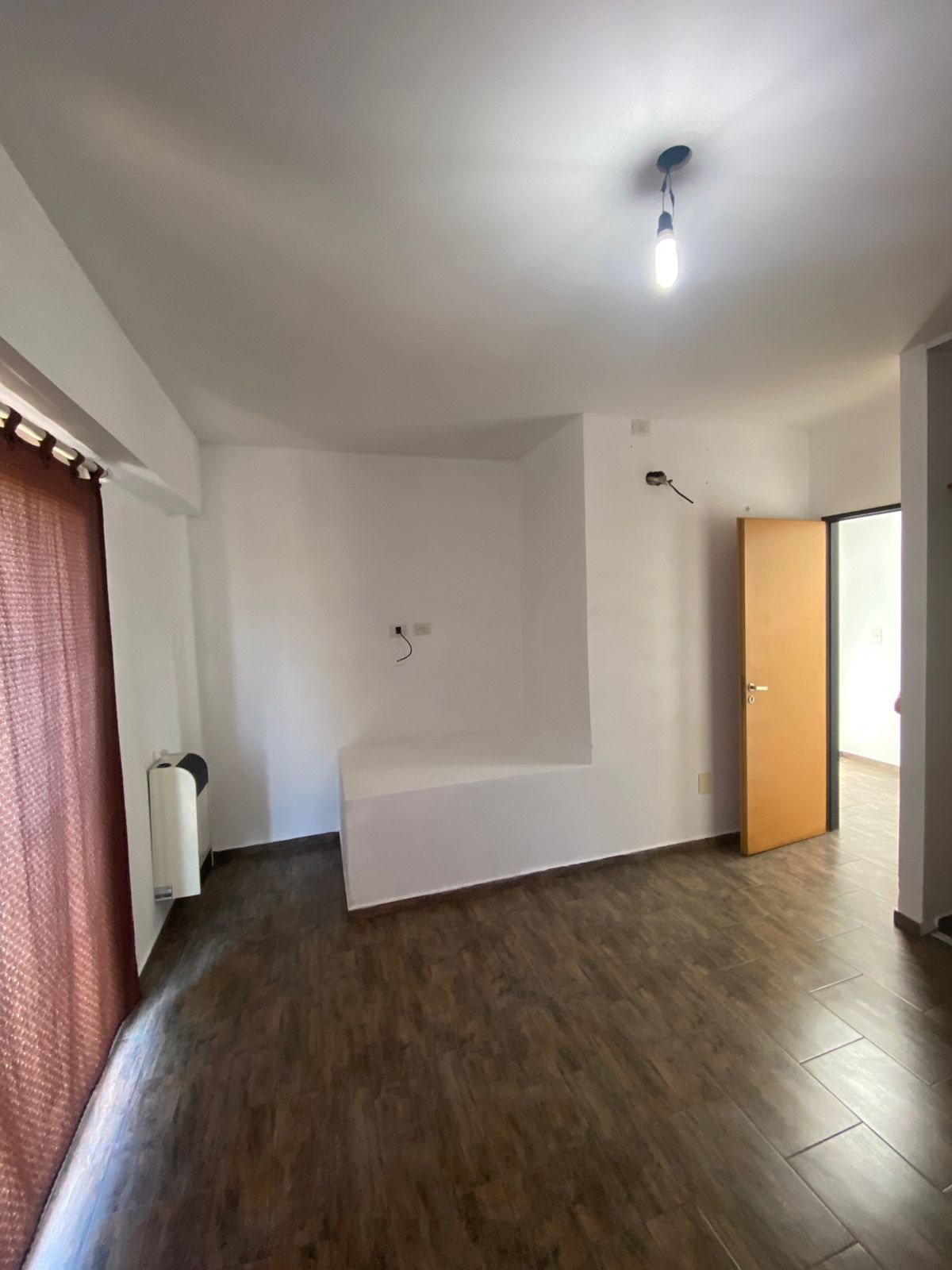 aparopropiedades - Triplex en Alquiler