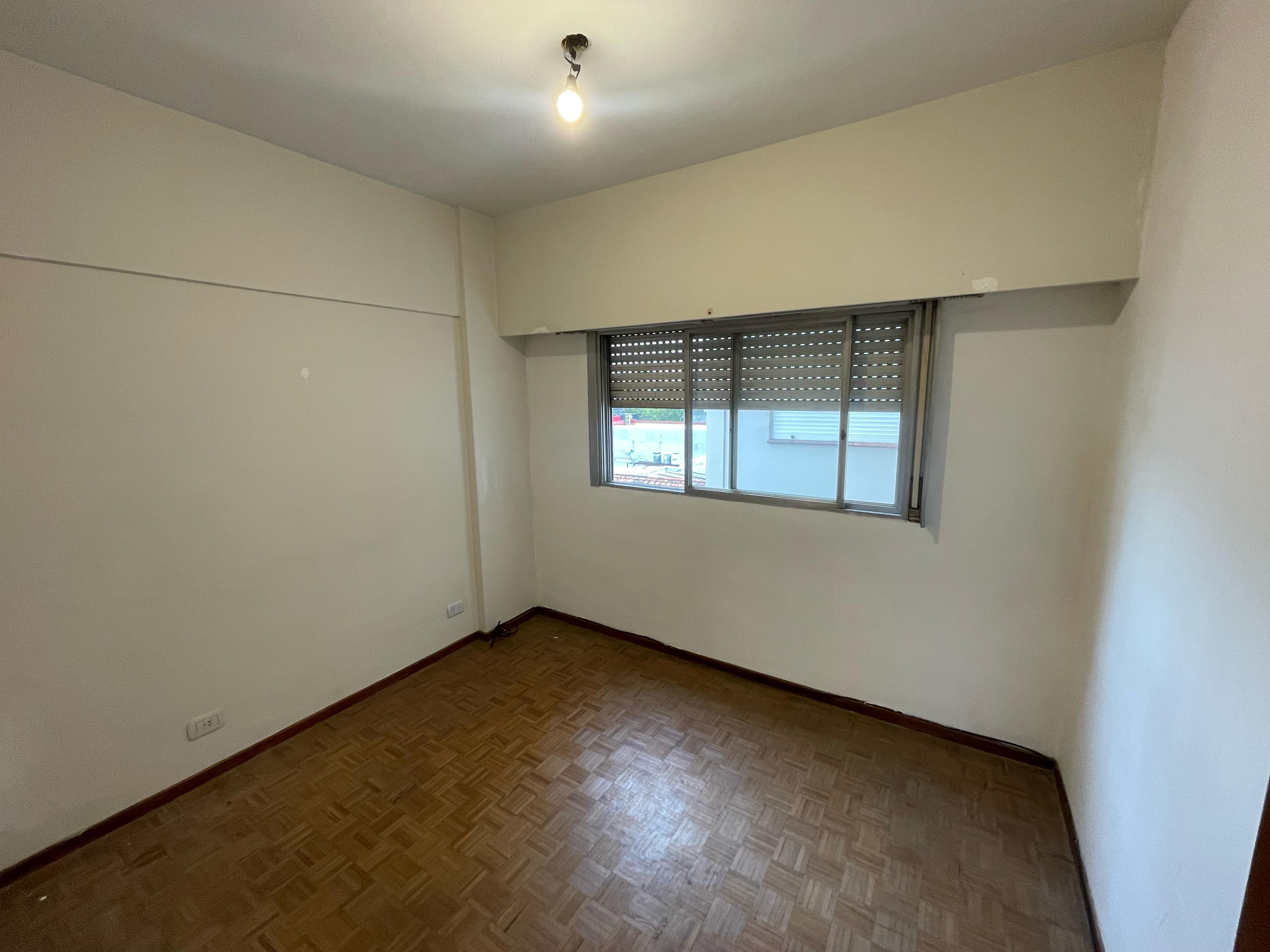 aparopropiedades - Departamento de 3 ambientes en Quilmes centro