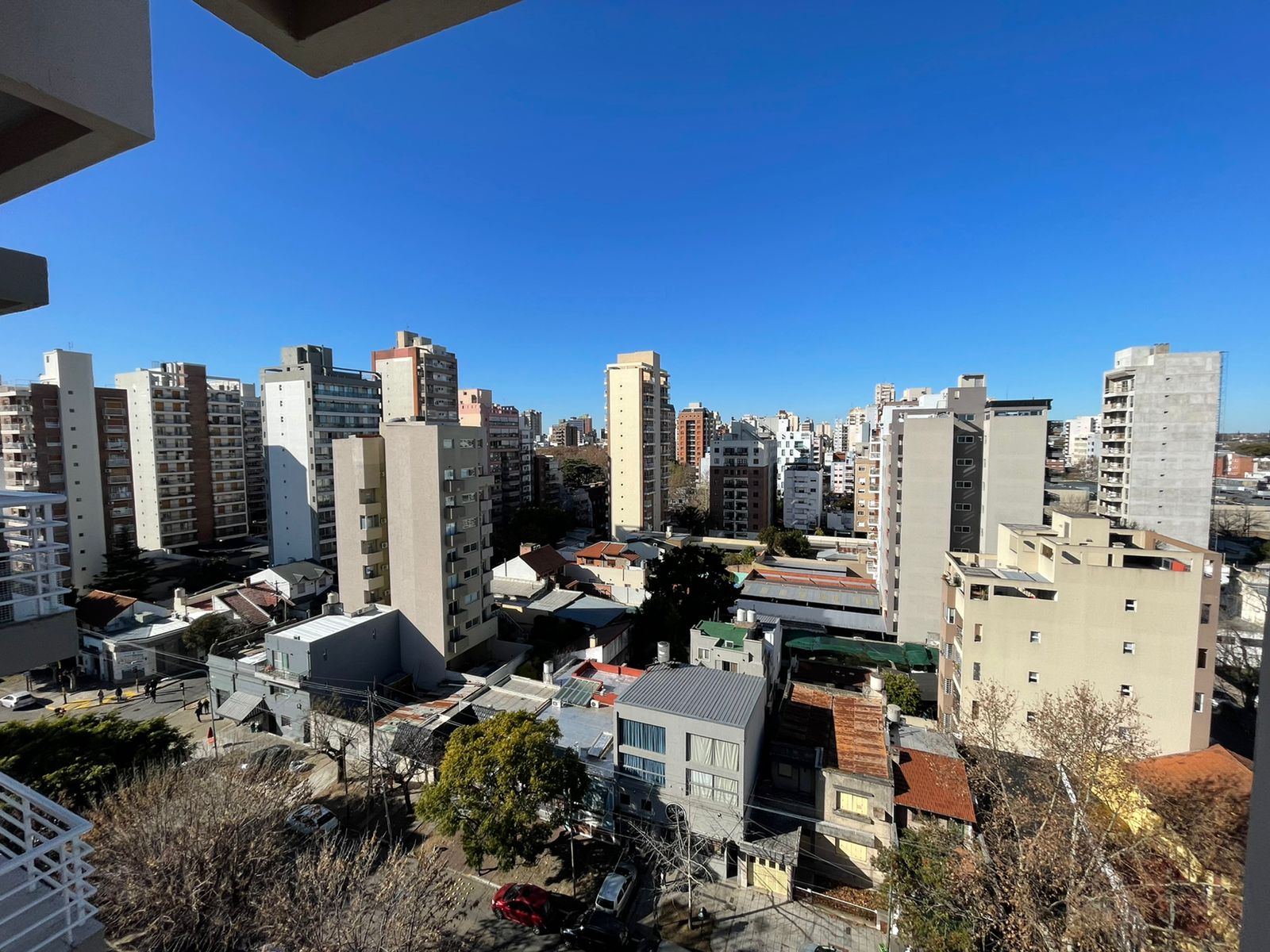 aparopropiedades - Departamento de 2 ambientes con cochera en Quilmes 