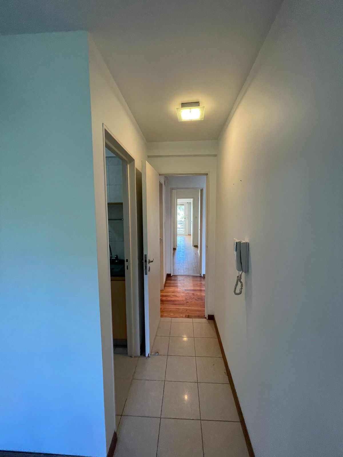 aparopropiedades - Semipiso con cochera en Quilmes centro en Alquiler