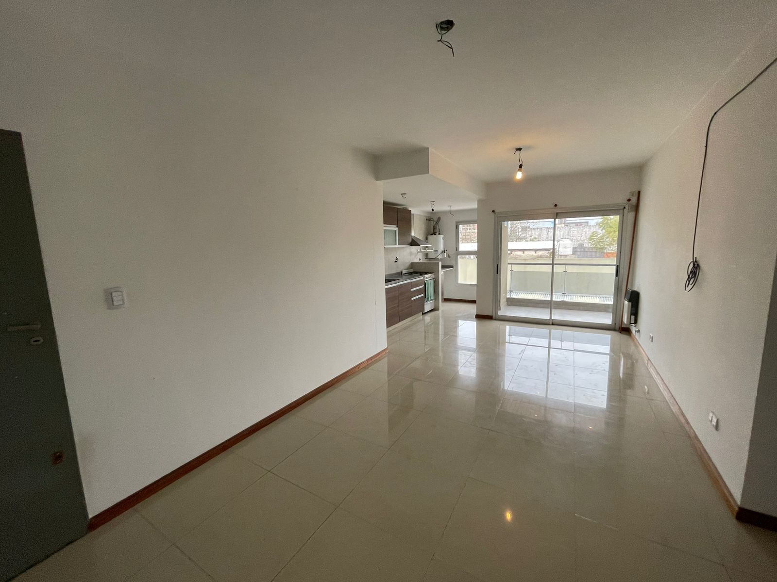 aparopropiedades - Departamento de 2 ambientes con cochera