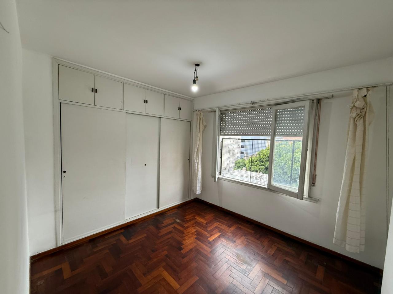 aparopropiedades - Departamento de 3 ambientes en Quilmes centro