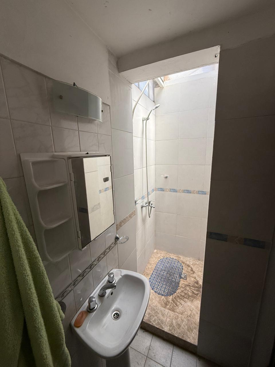 aparopropiedades - Casa en Quilmes Oeste a la venta