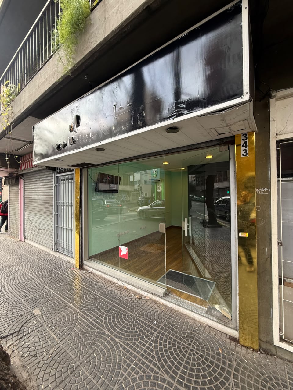 aparopropiedades - Local comercial sobre la calle Garibaldi
