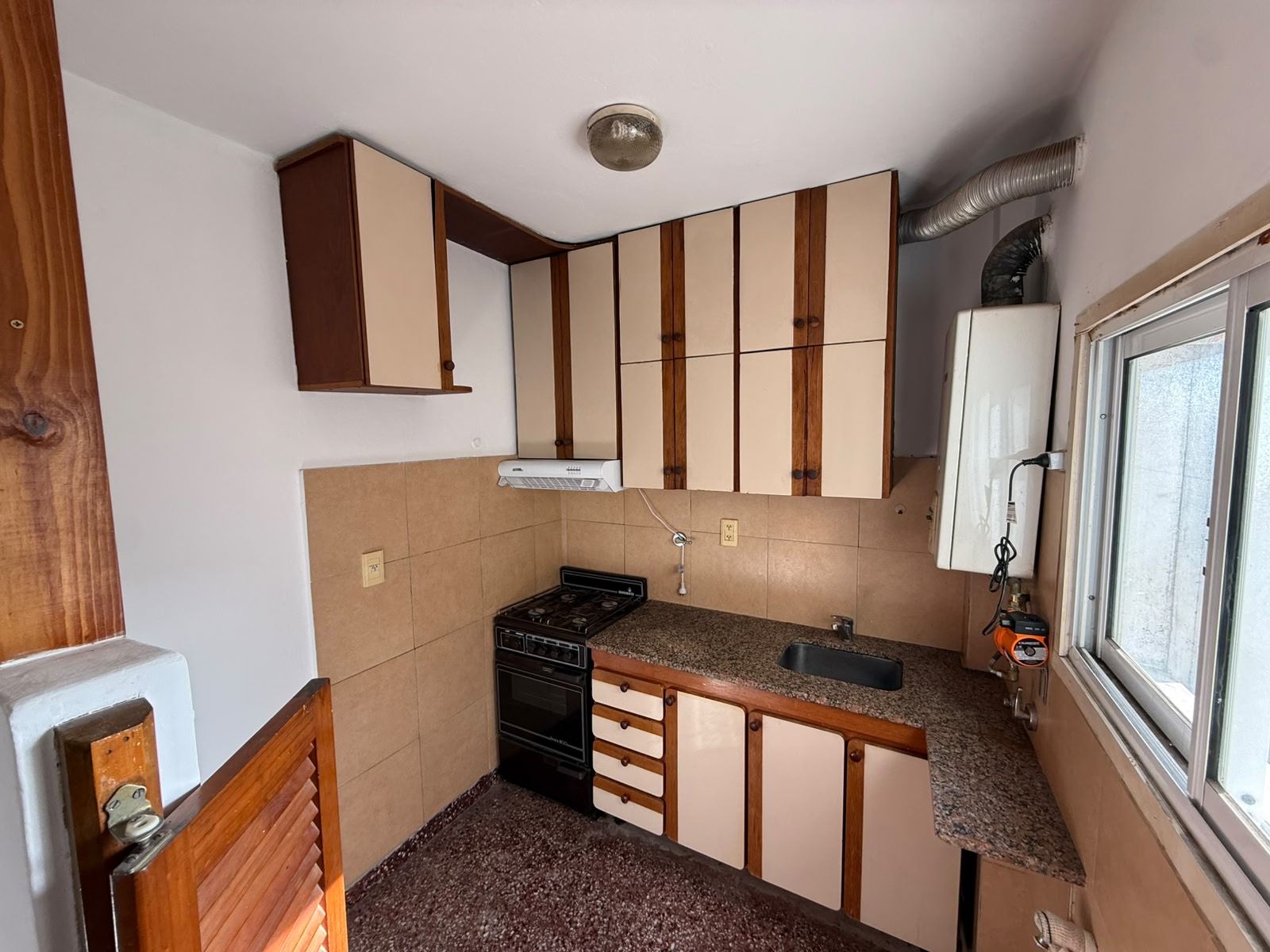 aparopropiedades - Departamento de 2 ambientes en Quilmes centro