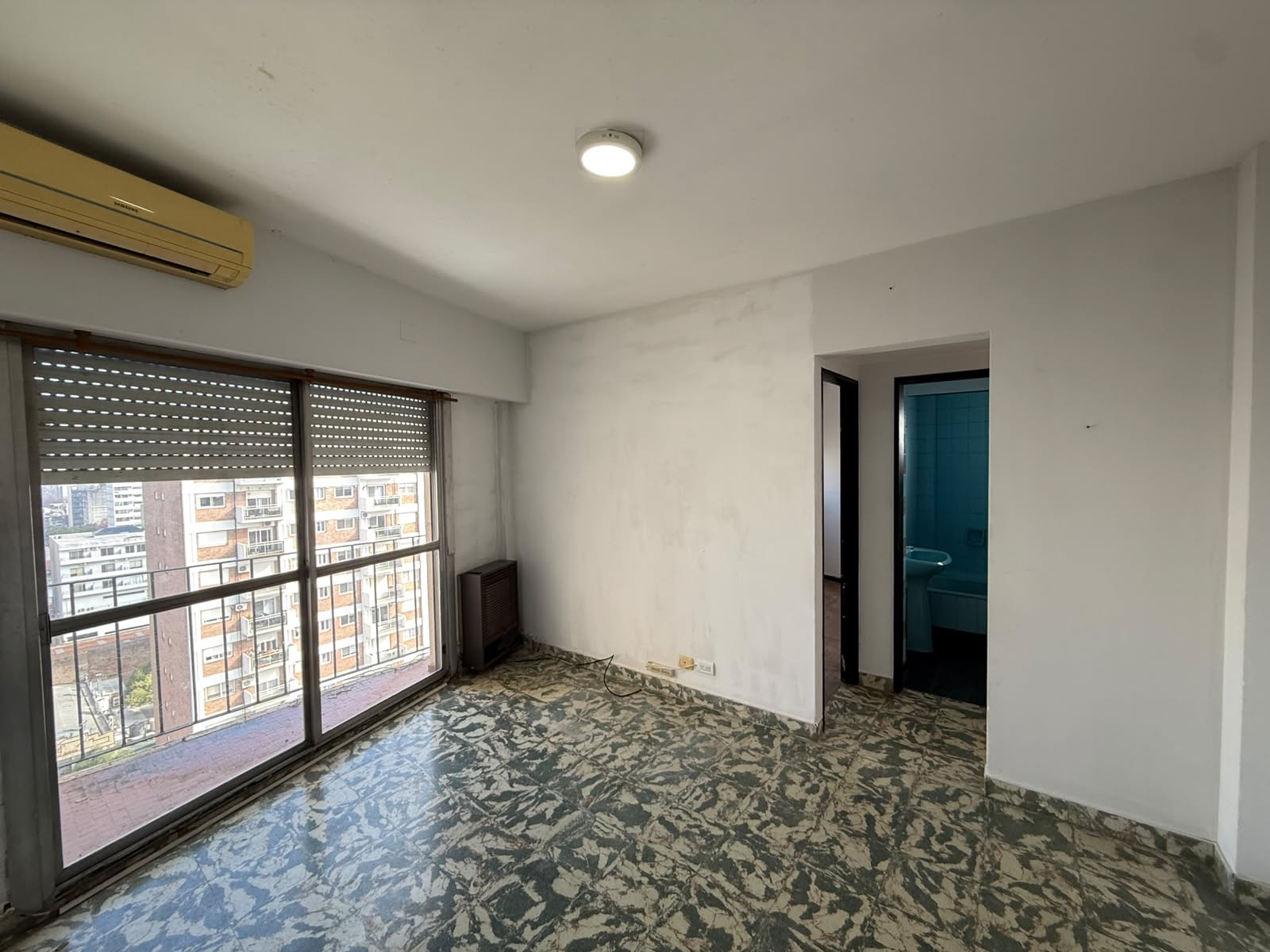 aparopropiedades - Departamento de 3 ambientes en Quilmes centro