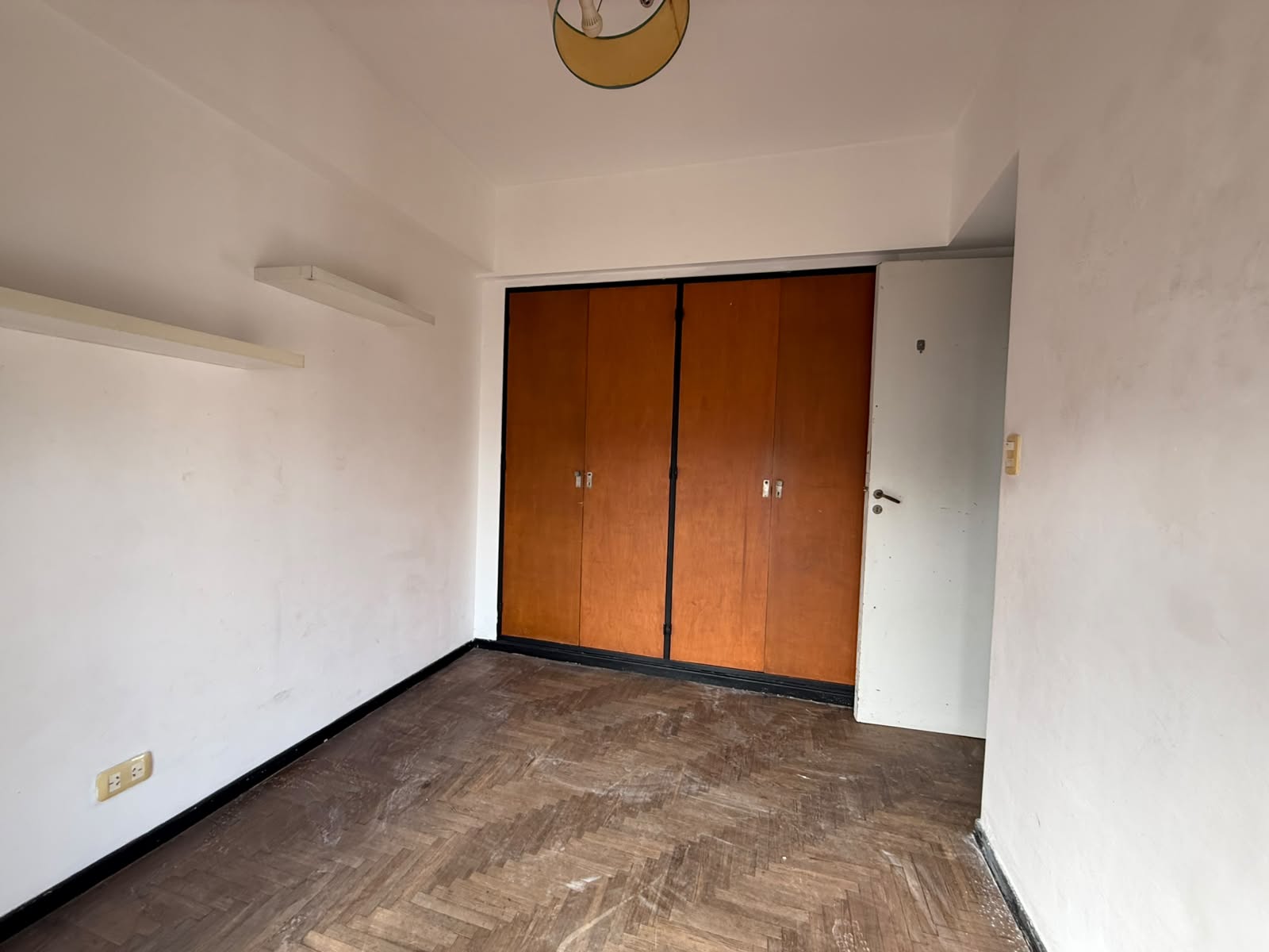 aparopropiedades - Departamento de 3 ambientes en Quilmes centro
