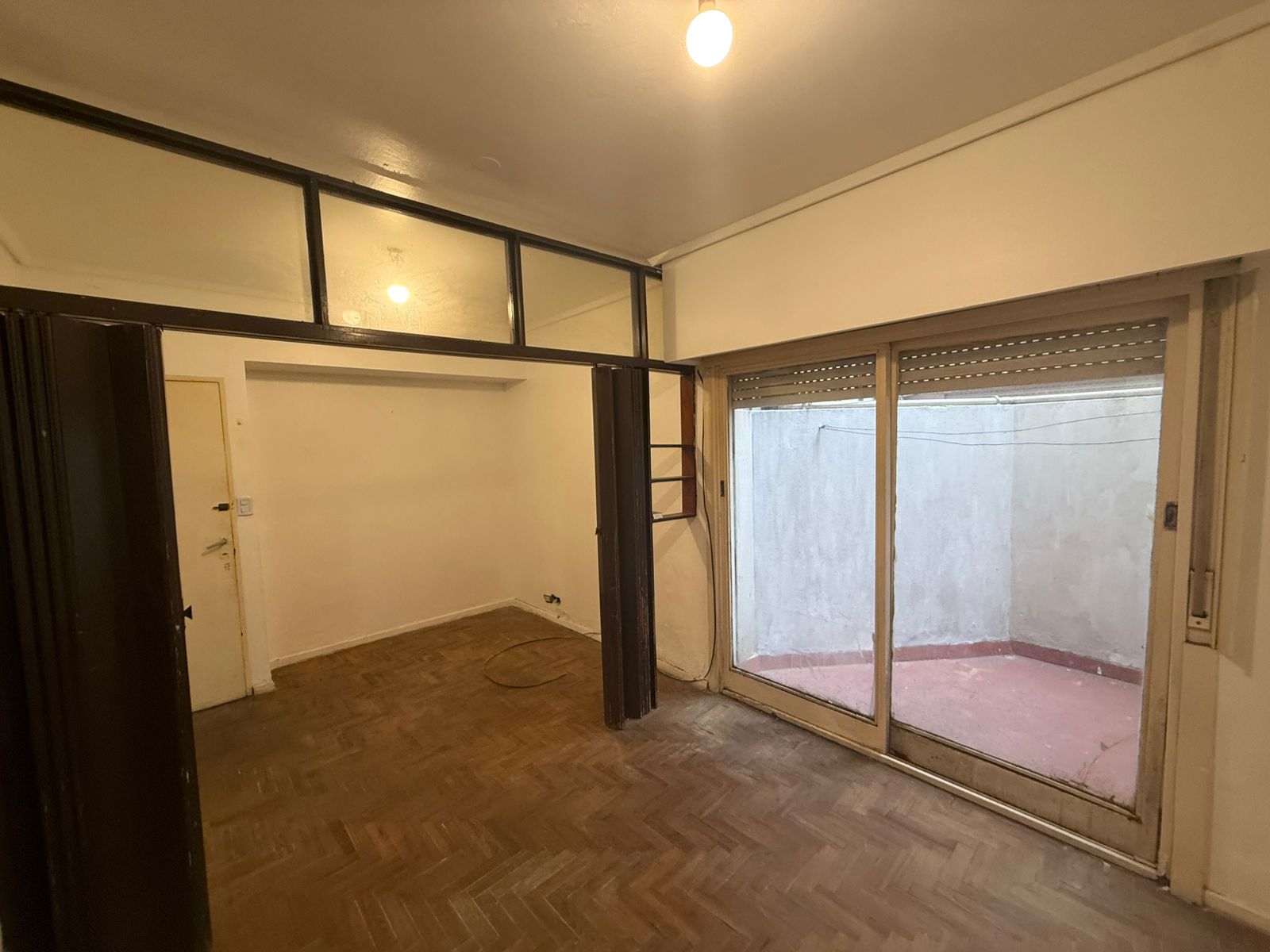 aparopropiedades - Monoambiente a la venta sobre Rivadavia
