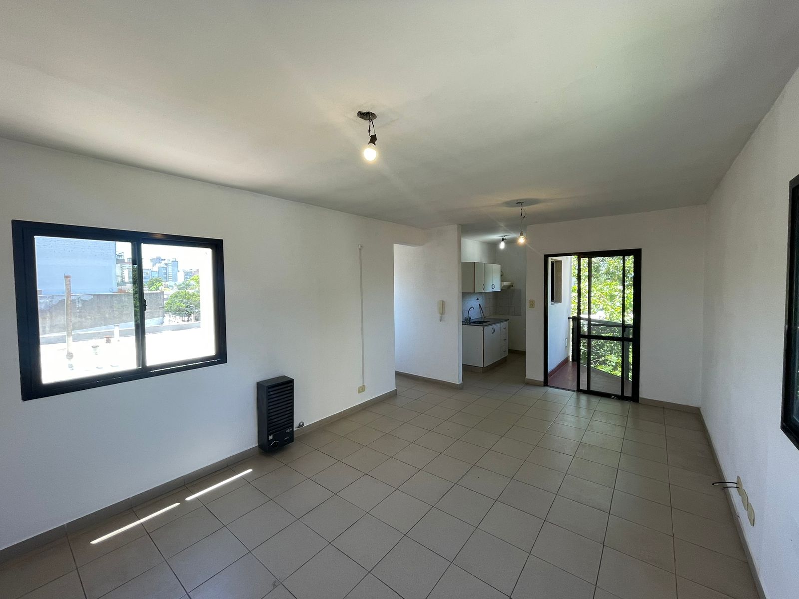 aparopropiedades - Departamento de 3 ambientes en Bernal centro