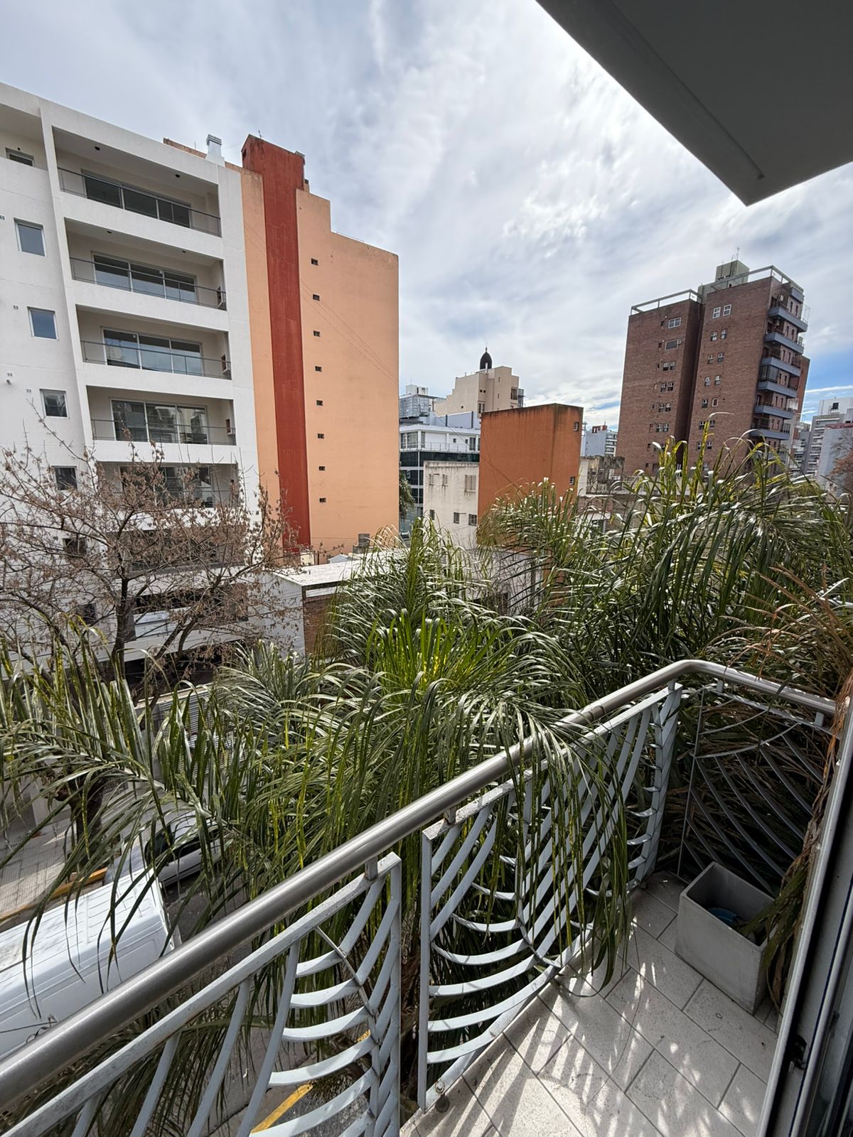 aparopropiedades - Departamento de 2 ambientes con cochera en Quilmes 