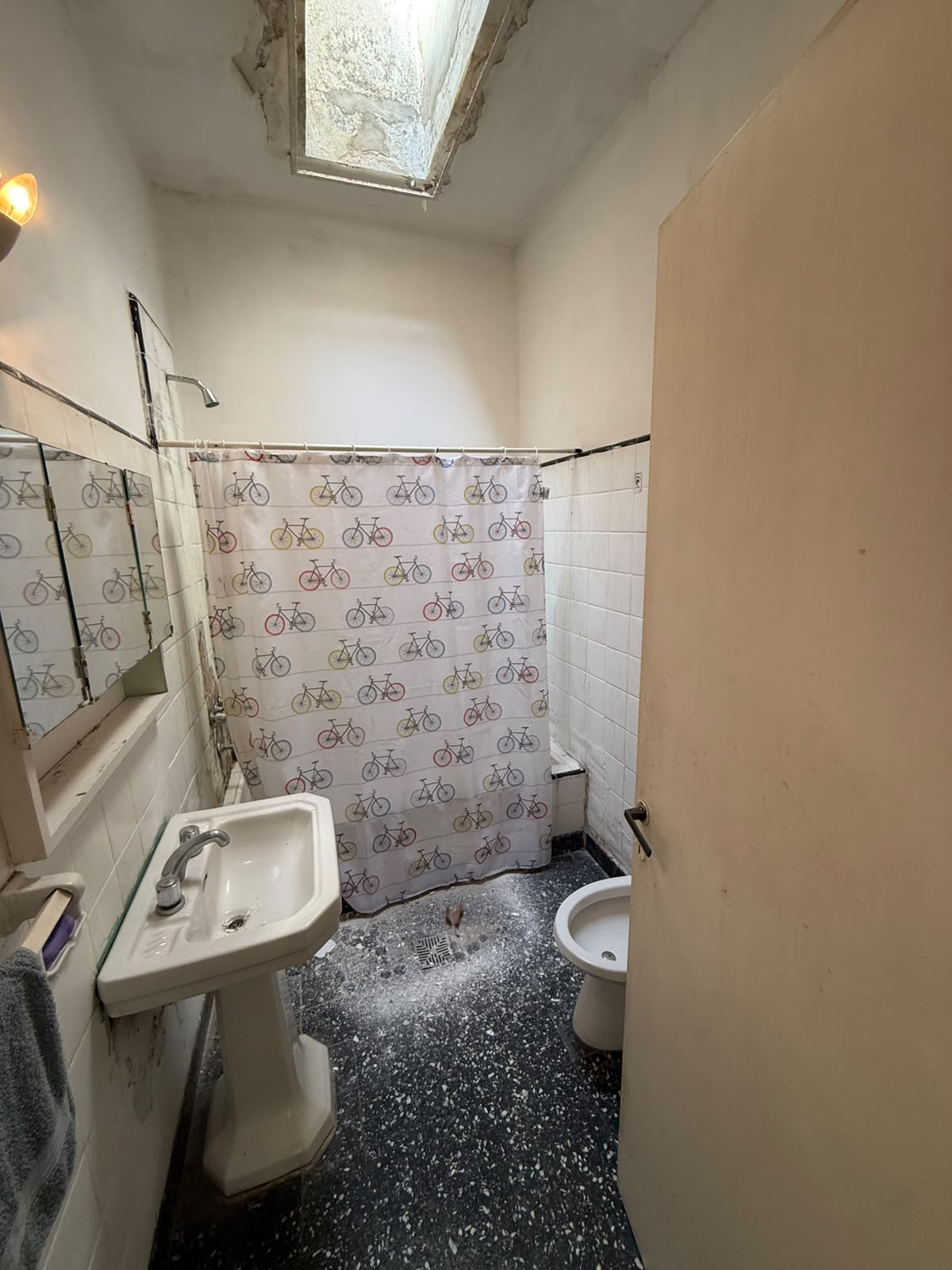 aparopropiedades - Casa en Quilmes Este en alquiler