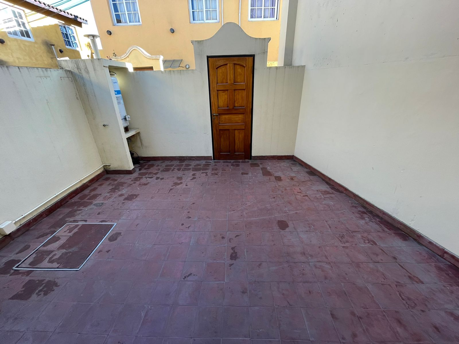 aparopropiedades - Departamento de 3 ambientes en Bernal Oeste
