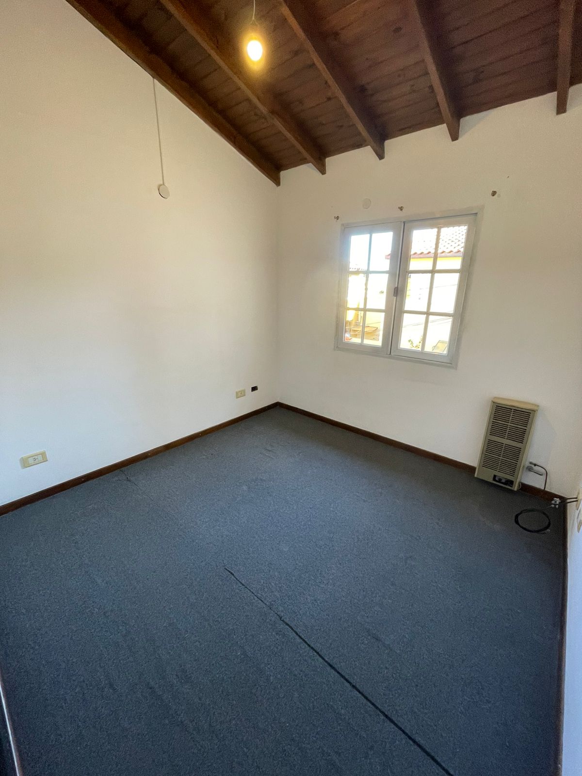 aparopropiedades - Departamento de 3 ambientes en Bernal Oeste