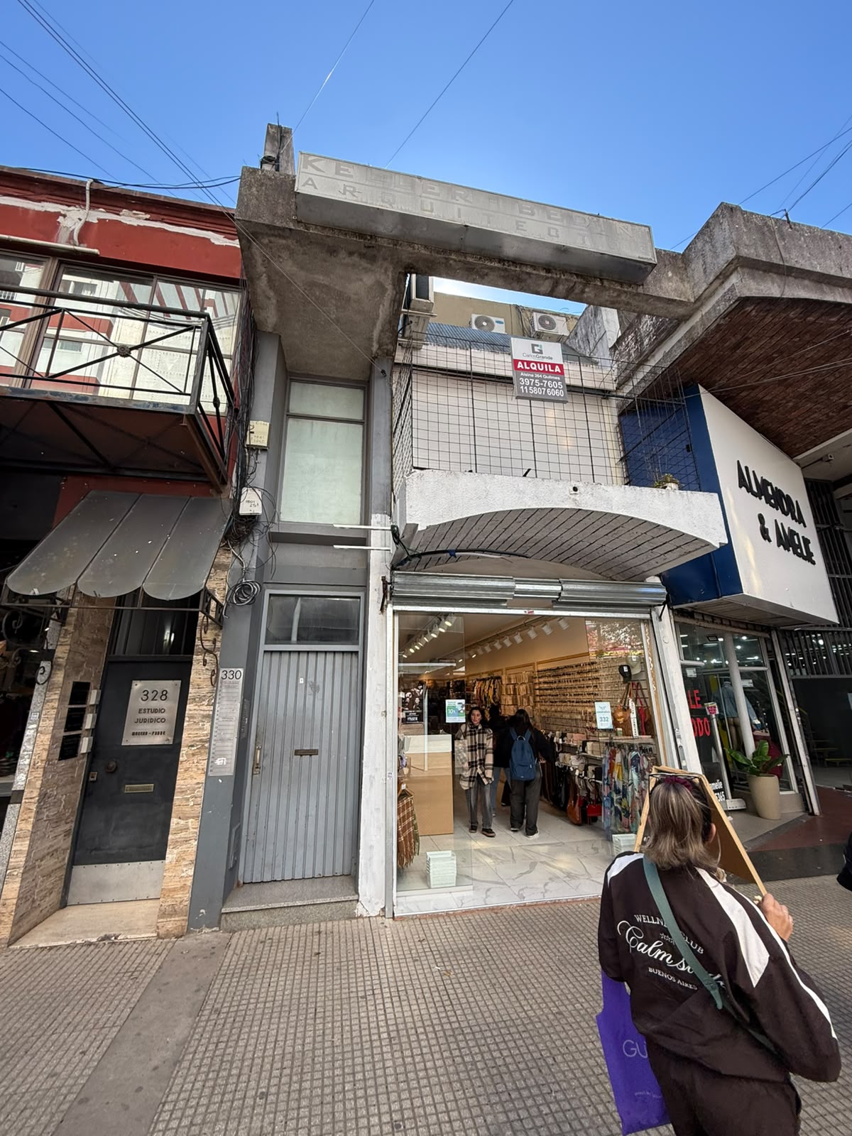 aparopropiedades - Departamento de 2 ambientes sobre la Peatonal Rivadavia