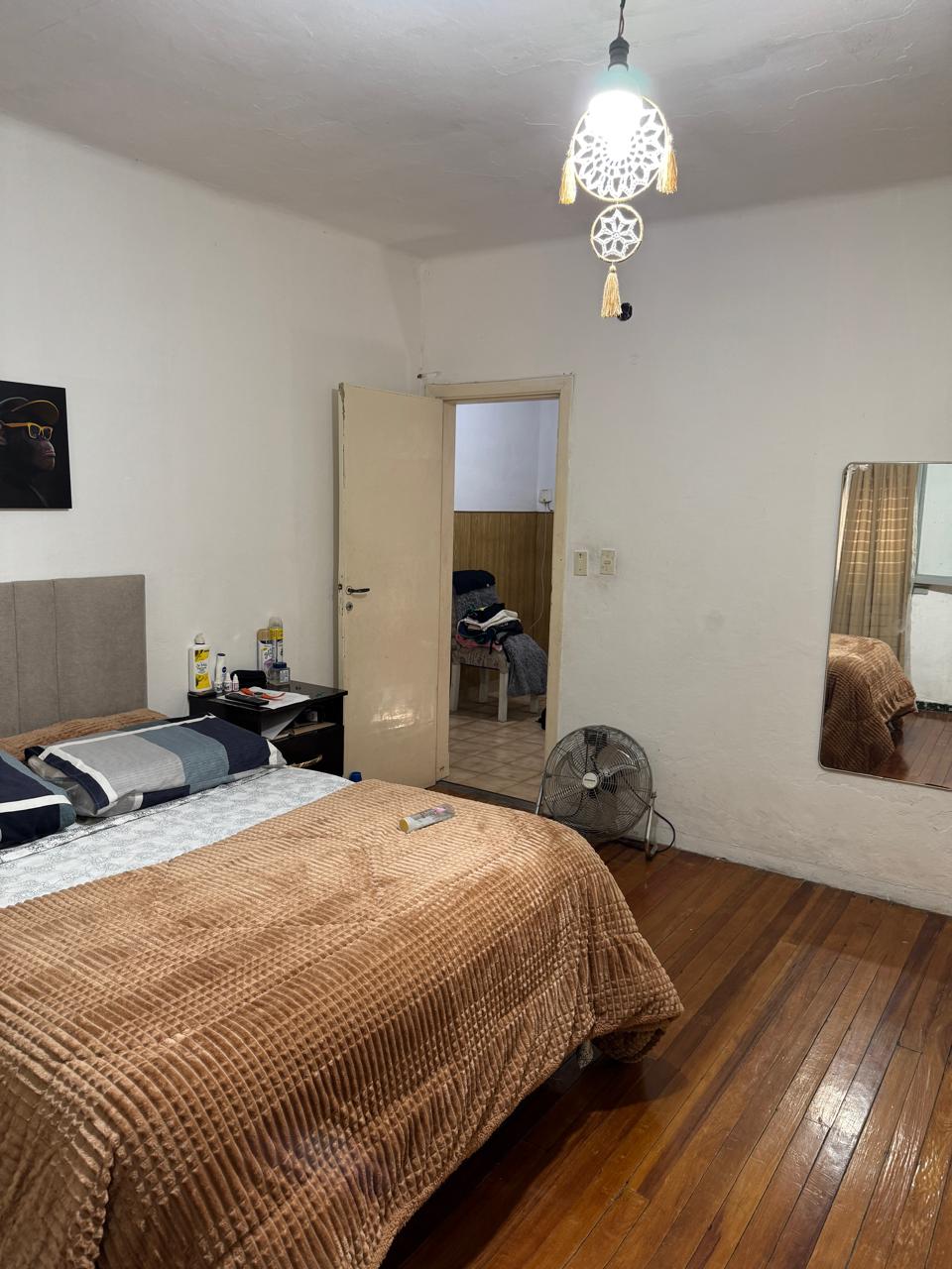 aparopropiedades - Casa con fondo en Quilmes Este a la venta