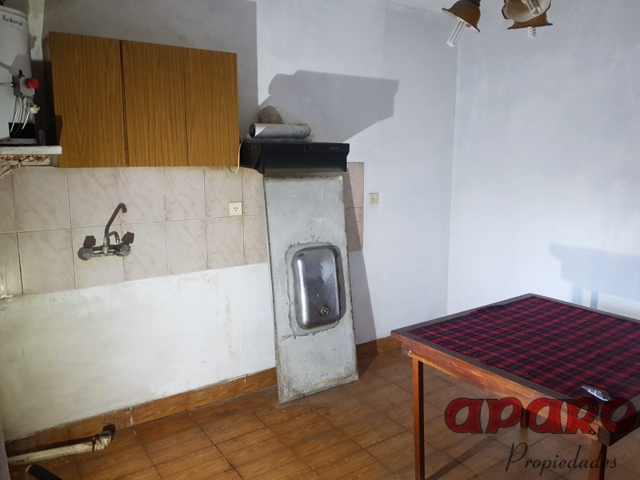 aparopropiedades - Departamento de 2 ambientes con cochera