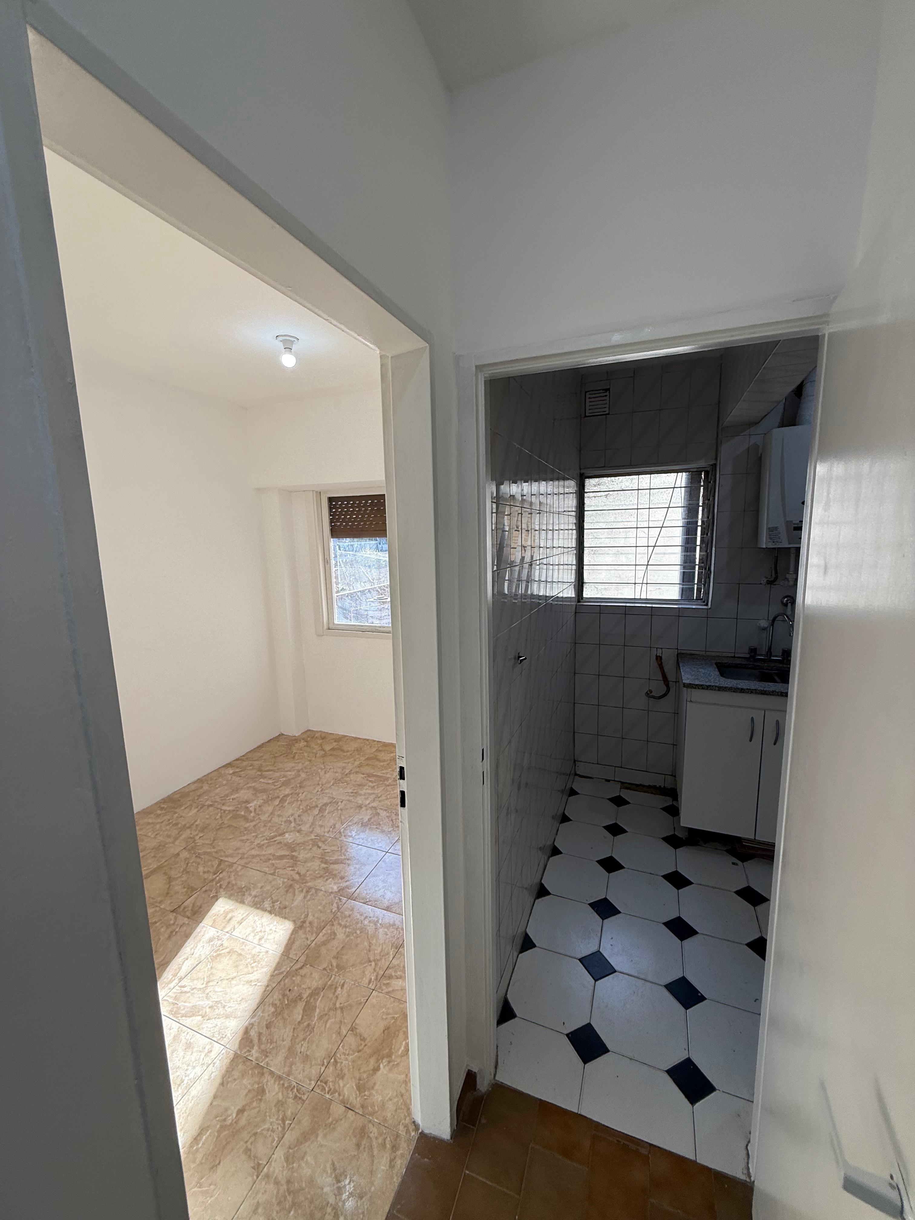 aparopropiedades - Departamento de 3 ambientes en Quilmes centro