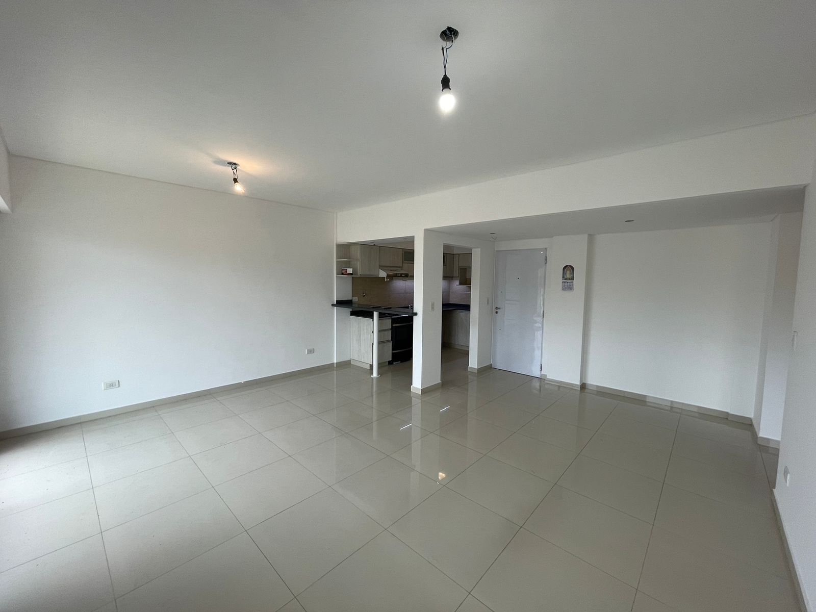 aparopropiedades - Exclusivo Semipiso de 2 ambientes a la venta – 4° Piso al Frente - Apto Crédito –