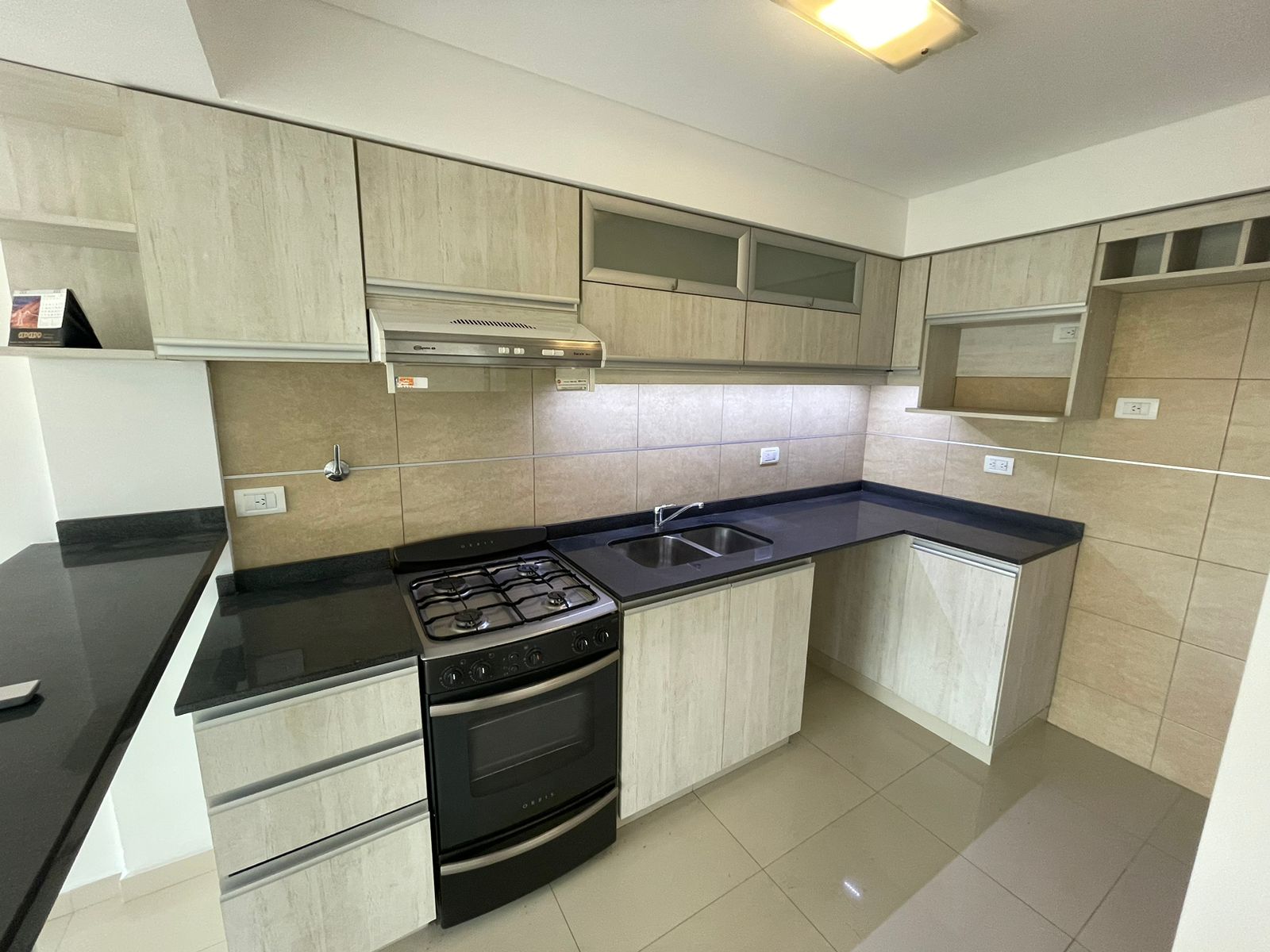 aparopropiedades - Exclusivo Semipiso de 2 ambientes a la venta – 4° Piso al Frente - Apto Crédito –
