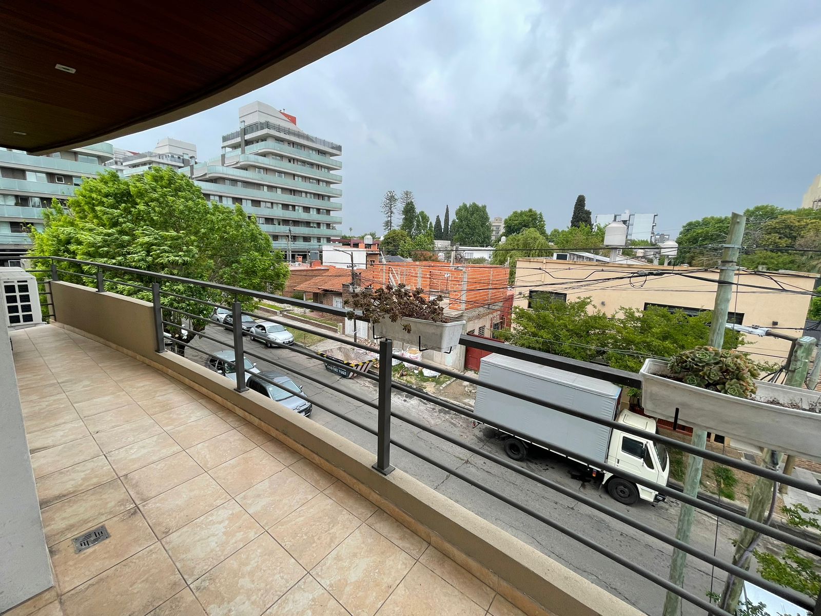 aparopropiedades - Exclusivo Semipiso de 2 ambientes a la venta – 4° Piso al Frente - Apto Crédito –