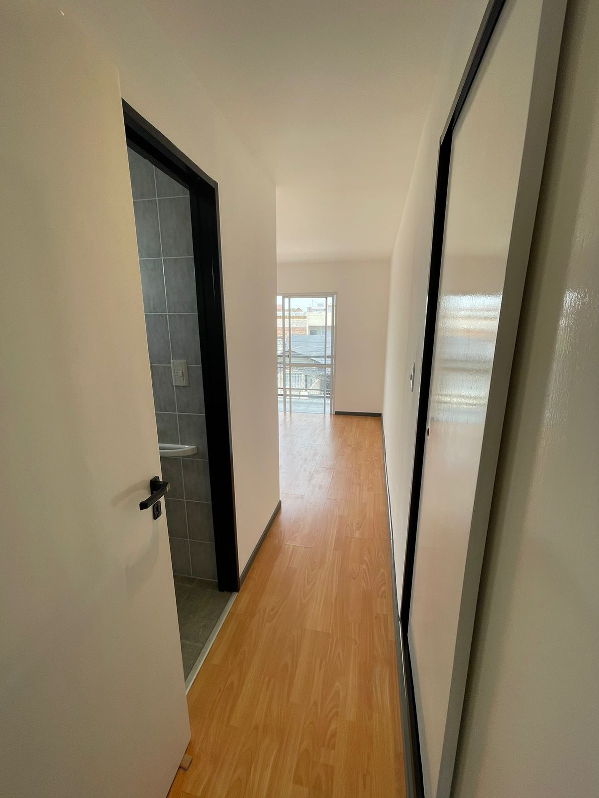 aparopropiedades - Departamento de 2 ambientes en bernal oeste