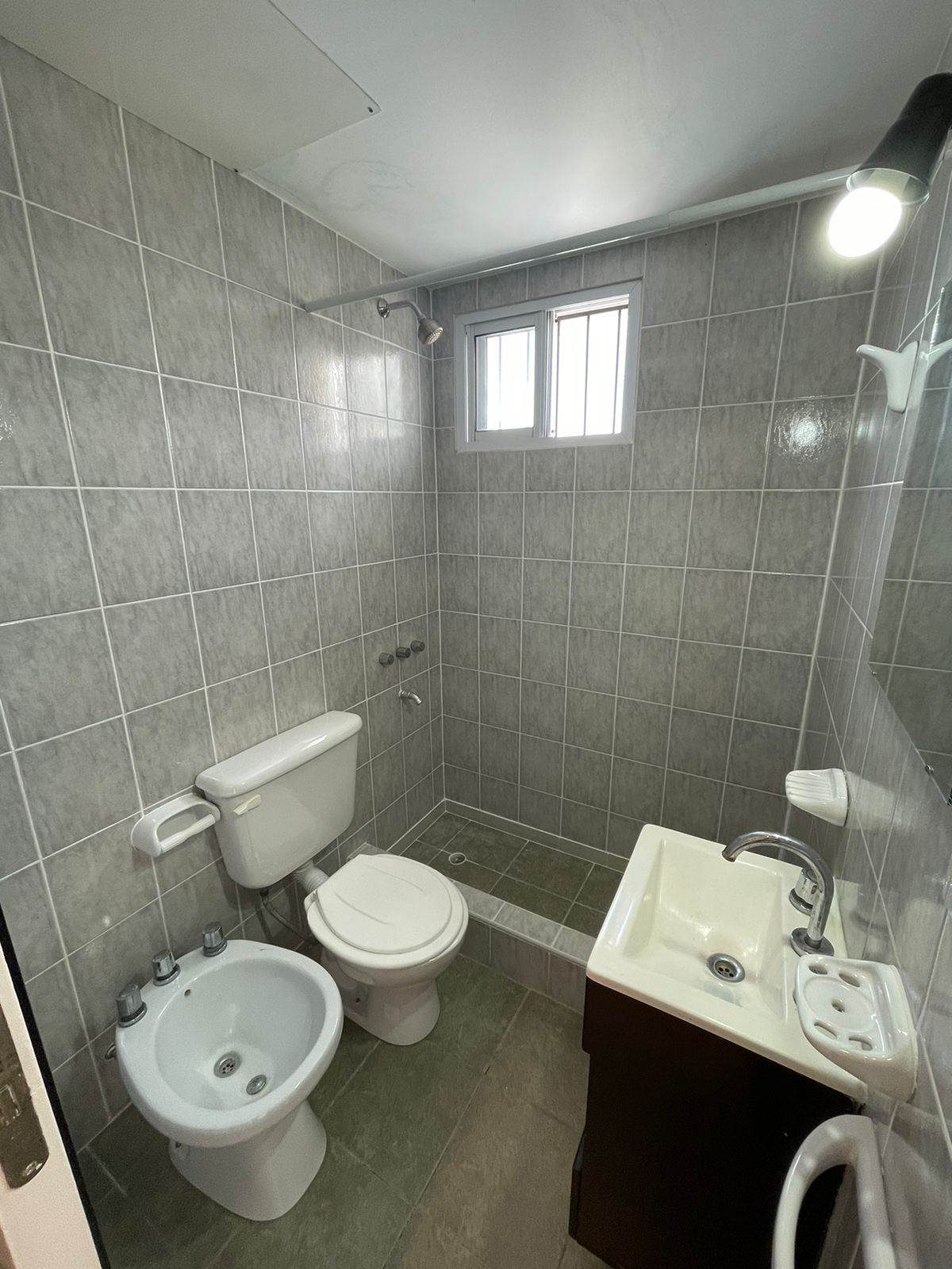 aparopropiedades - Departamento de 2 ambientes en bernal oeste