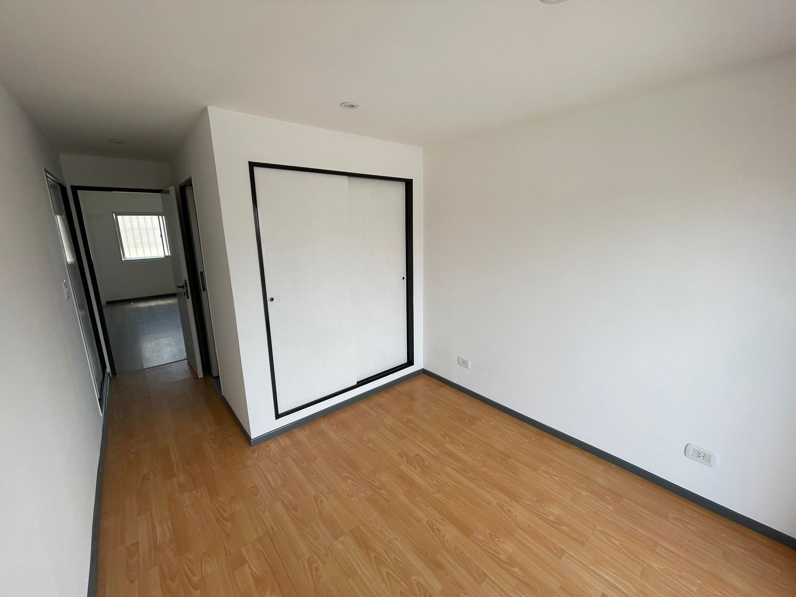 aparopropiedades - Departamento de 2 ambientes en bernal oeste