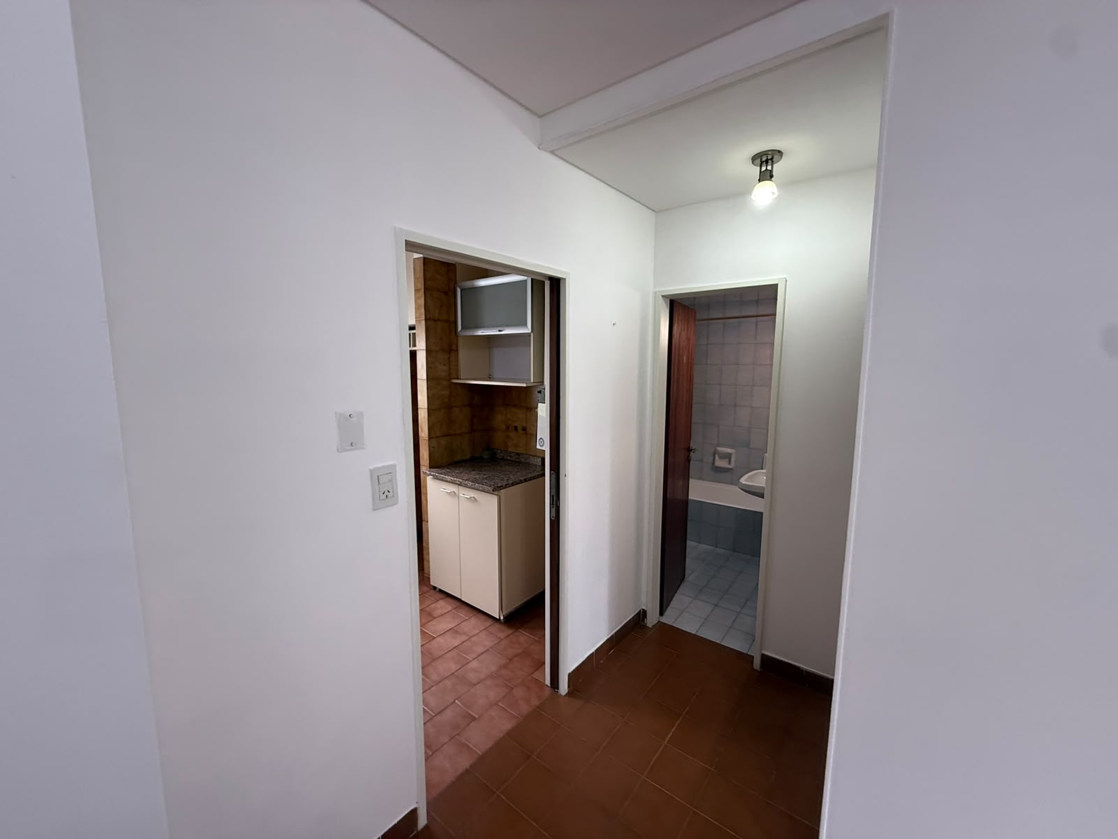 aparopropiedades - Departamento de 2 ambientes con cochera en Quilmes
