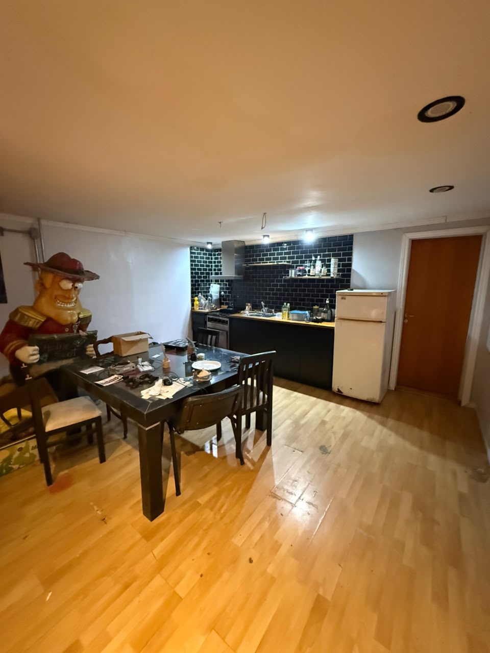 aparopropiedades - Local comercial/Salón en Quilmes centro